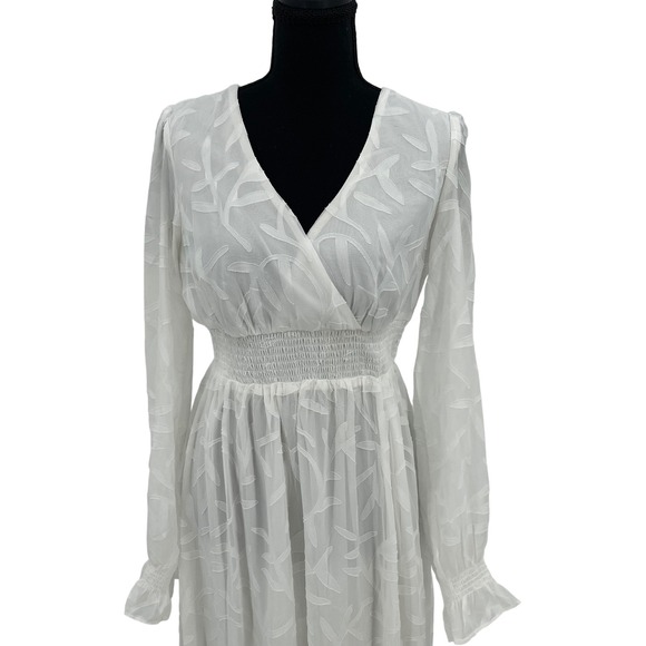 Baltic Born Dresses & Skirts - Baltic Born Bridget Maxi Dress Womens M White Texture Smocked V-Neck Boho Bridal